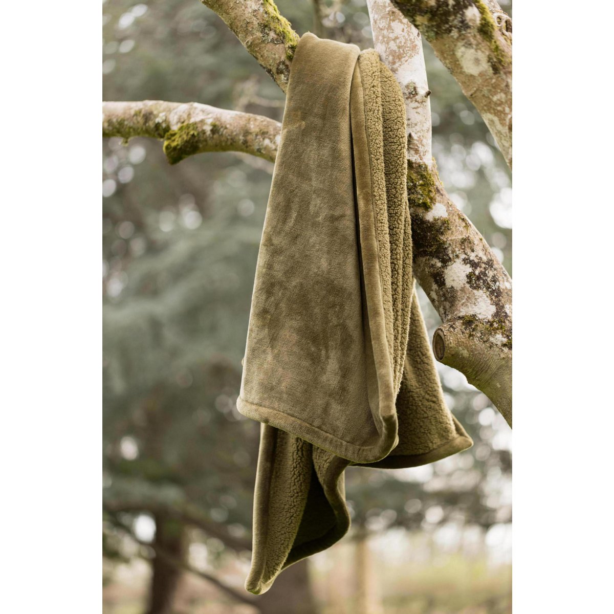 Michka double-sided bedspread in rosemary, 220×240 cm