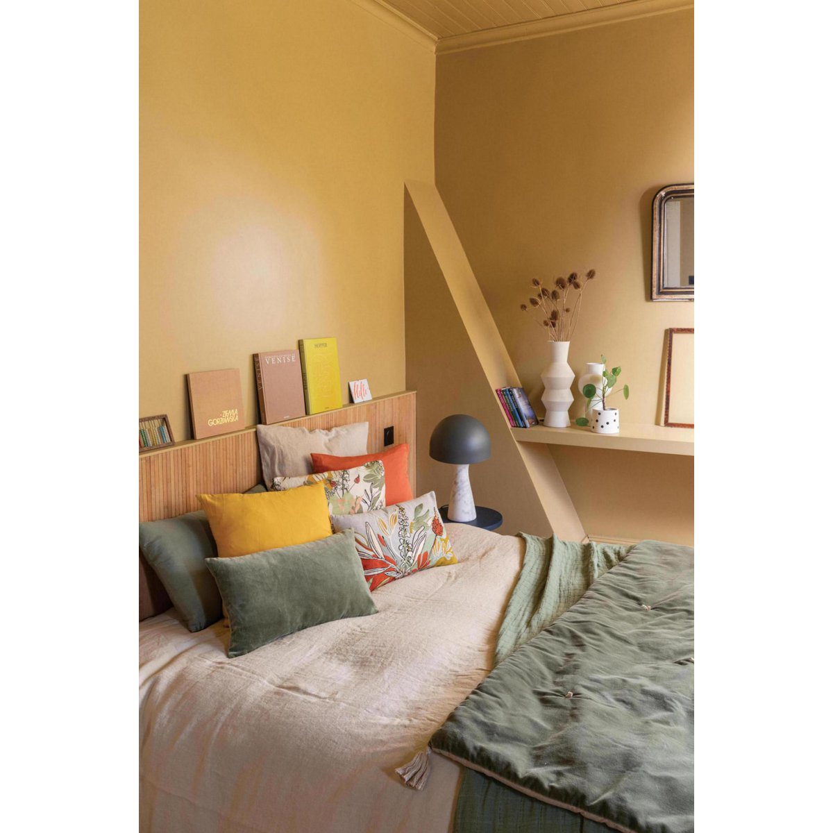 Coussin en velours de coton Elise, couleur Verveine, 45 × 45 cm