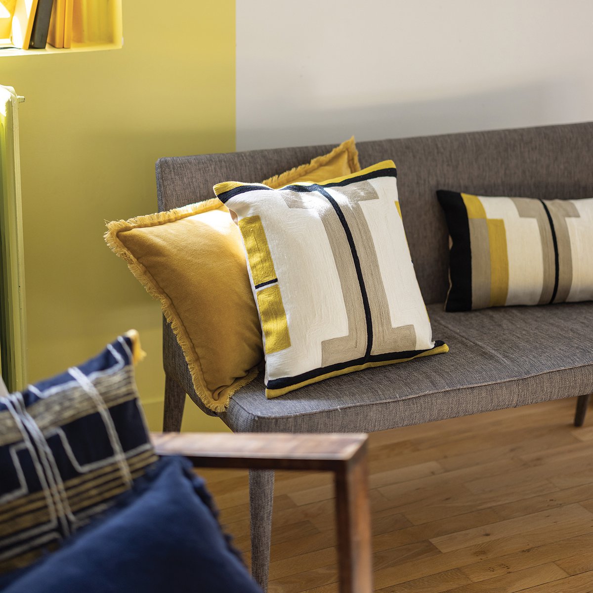 Fara cotton velvet cushion in Mirabelle, 45×45 cm