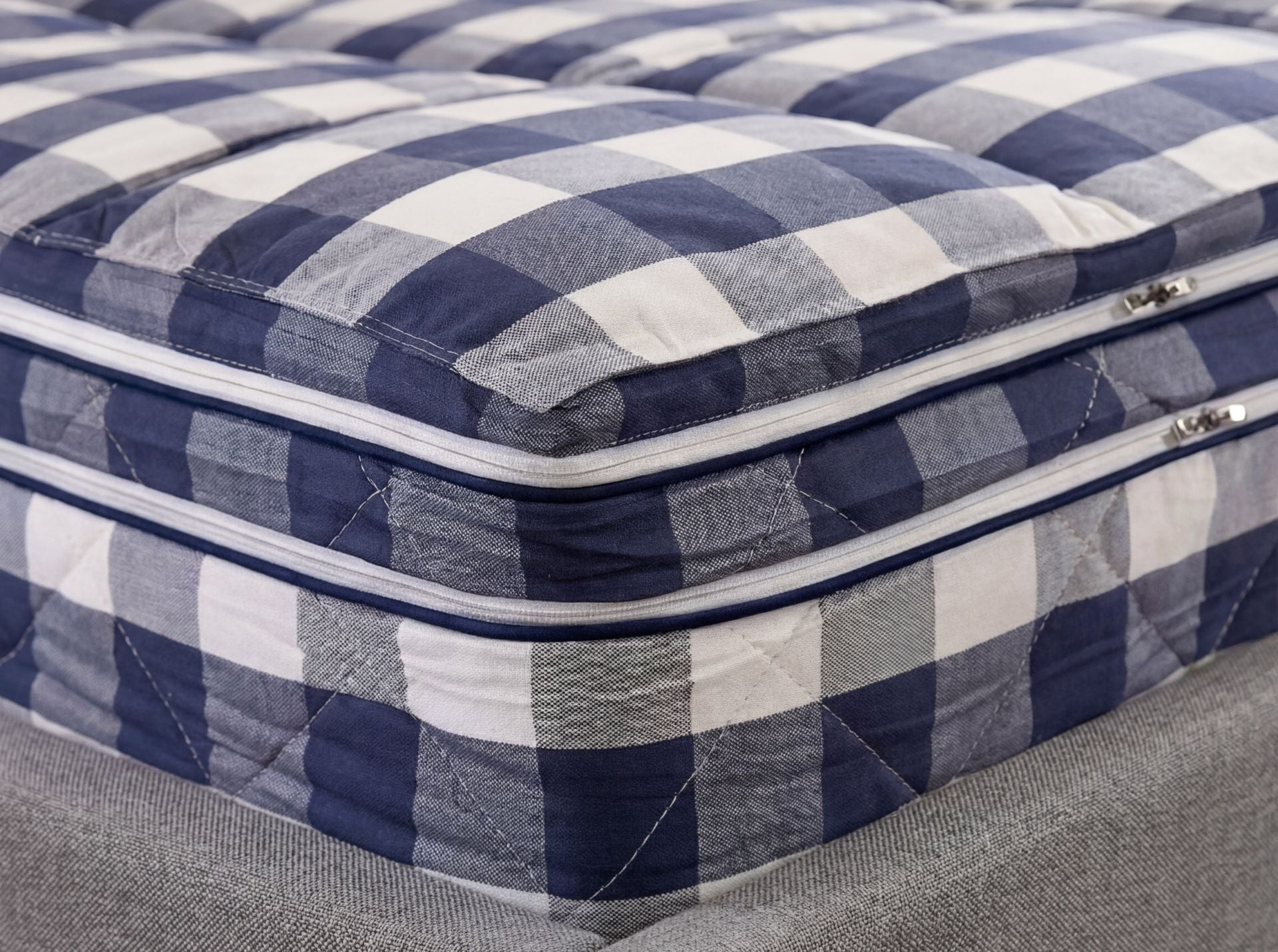 Matratze Brandenburg von Maison de Cocon – Farbe Blau-Weiß, 180x200 cm, Detailansicht 2
