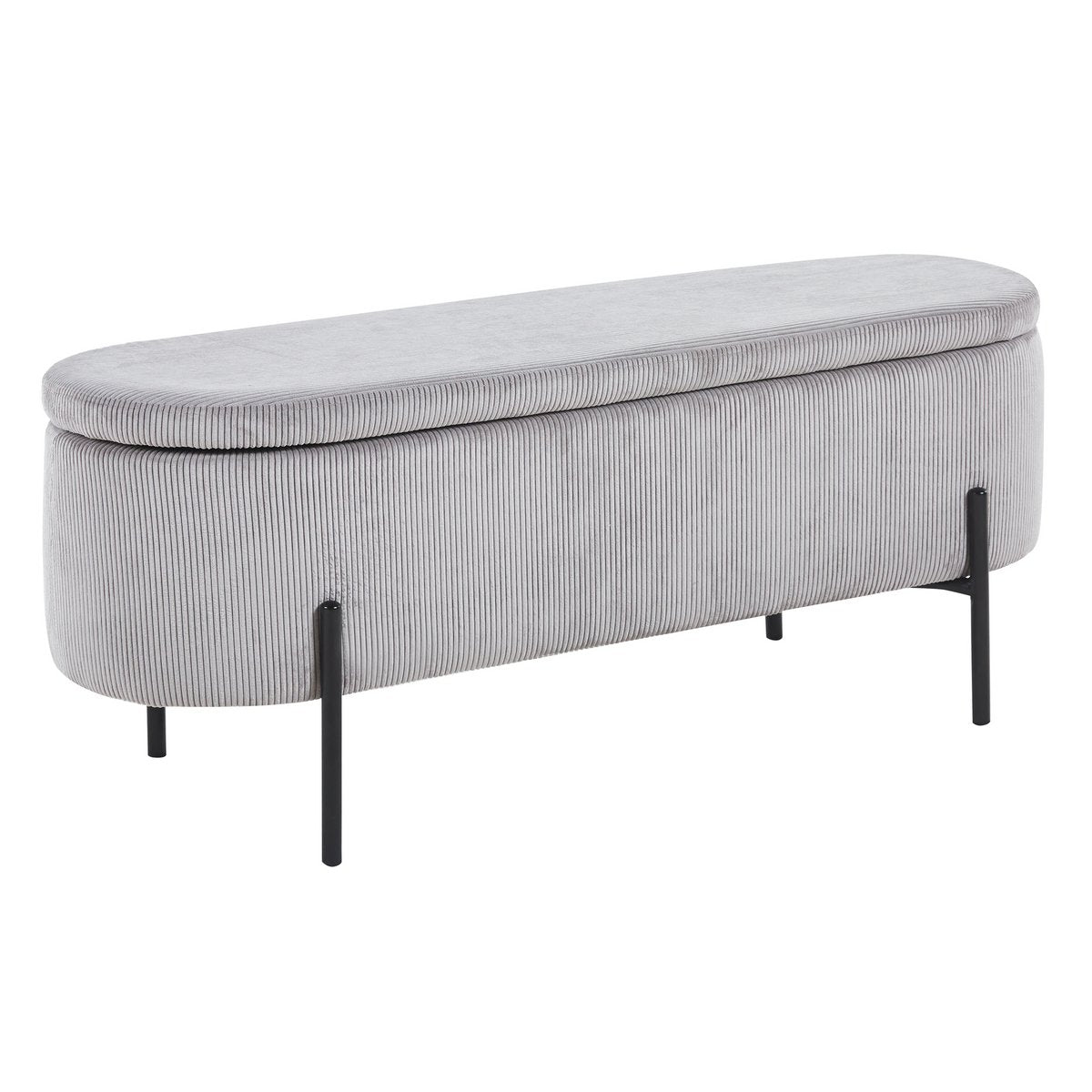 Banc de lit avec rangement en velours côtelé gris clair sur pieds en acier noirs, vue en biais avec couvercle fermé