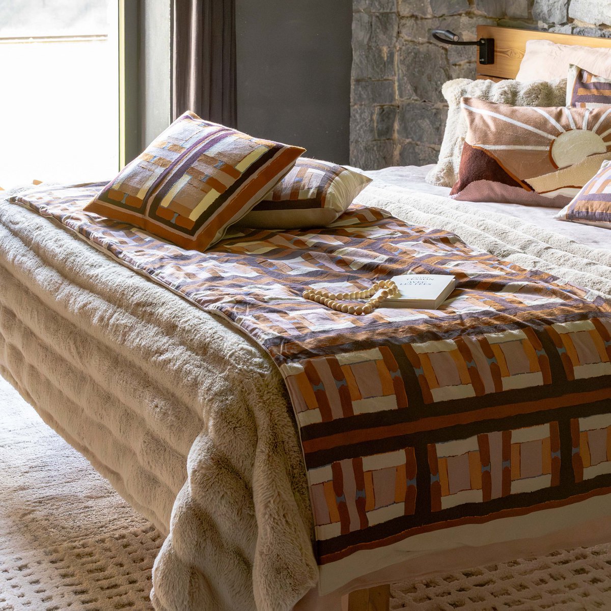 Throw blanket in natural, 140×180 cm